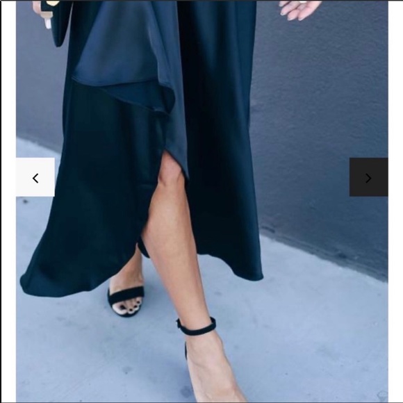 Vici Collection black satin dress - Picture 3 of 10